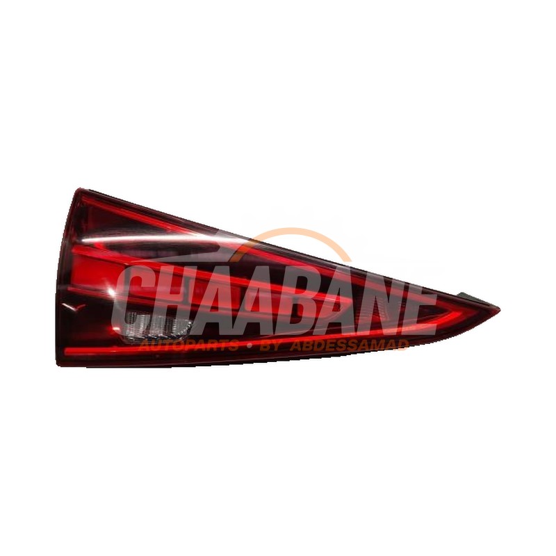 Feu arriere secondaire gauche A2069062101 Mercedes C Estate (S206) C-220d 2.0 Turbo 16V