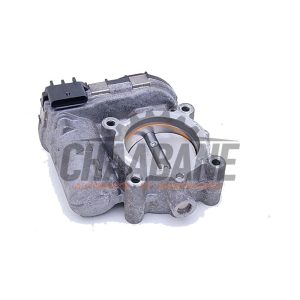 Boitier accelerateur A2701410025 Mercedes GLA (156.9) 1.6 180 16V