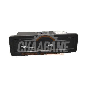 Connexion USB A2478204002 Mercedes GLA