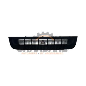 Bouton de warning A24690 Mercedes CLA Shooting Brake (117.9) 1.6 CLA-180 16V
