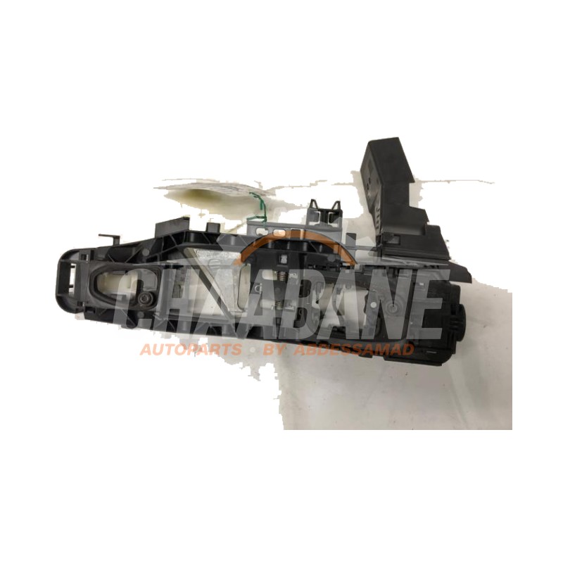 Poignee portiere 4portes avant droite A0997602202 Mercedes CLA (118.3) 1.3 CLA-200 Turbo 16V