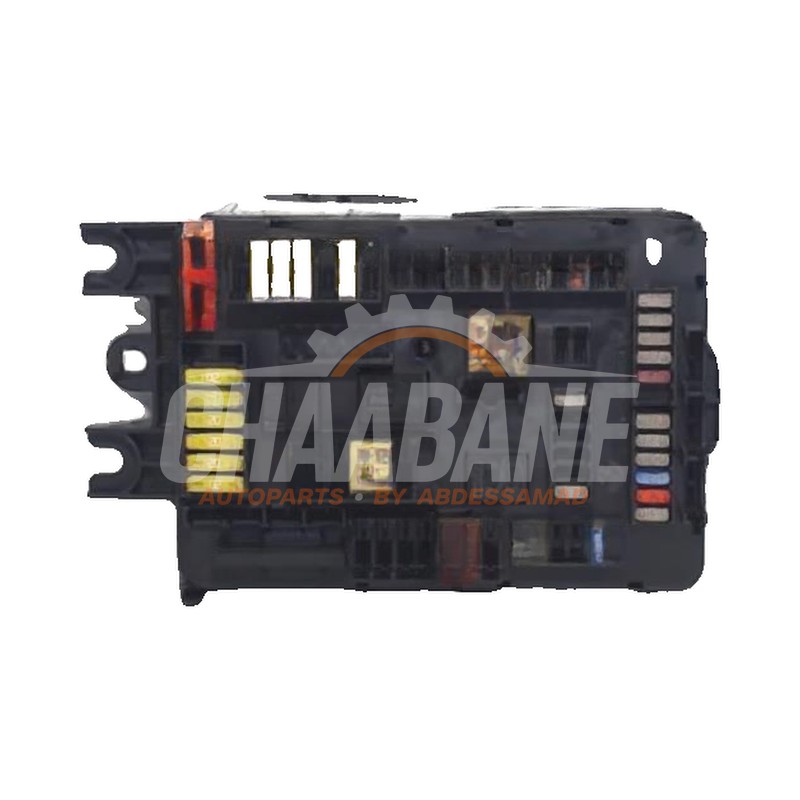 Boite a fusibles 9289070 BMW 3 serie Touring (F31) 318i 1.5 TwinPower Turbo 12V 2012 / 2019
