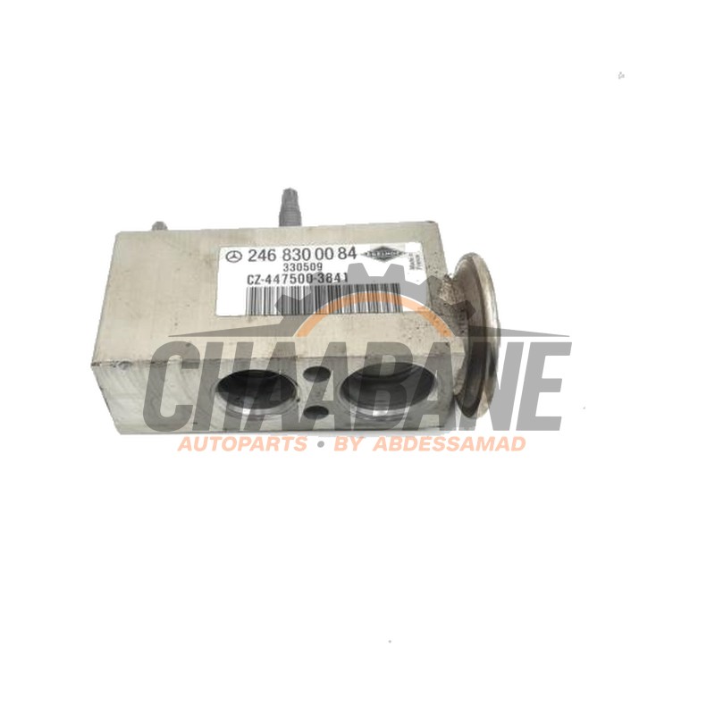 Radiateur clim 2468300084 Mercedes CLA Shooting Brake (117.9) 2.2 CLA-200 CDI, 200 d 16V