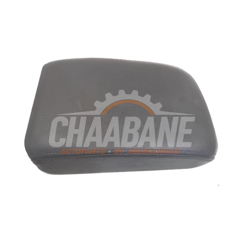 Accoudoir 8V0864207G Audi RS 3 Sportback (8VA/8VF) 2.5 TFSI 20V Quattro 2015 / 2020
