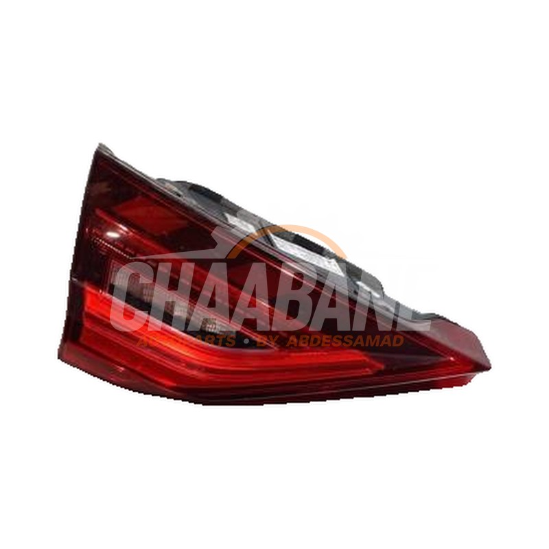 Feu arriere secondaire gauche 82A945093B Audi A1 City Carver (GBH) 1.5 35 TFSI 16V 2019 / 2022