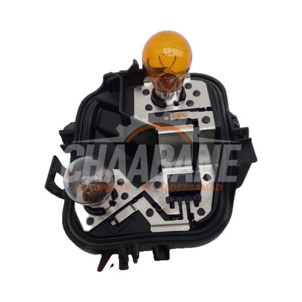 Circuit imprime feu arriere droit 82A945258 Audi A1 Sportback (GBA) 1.0 25 TFSI 12V 2018