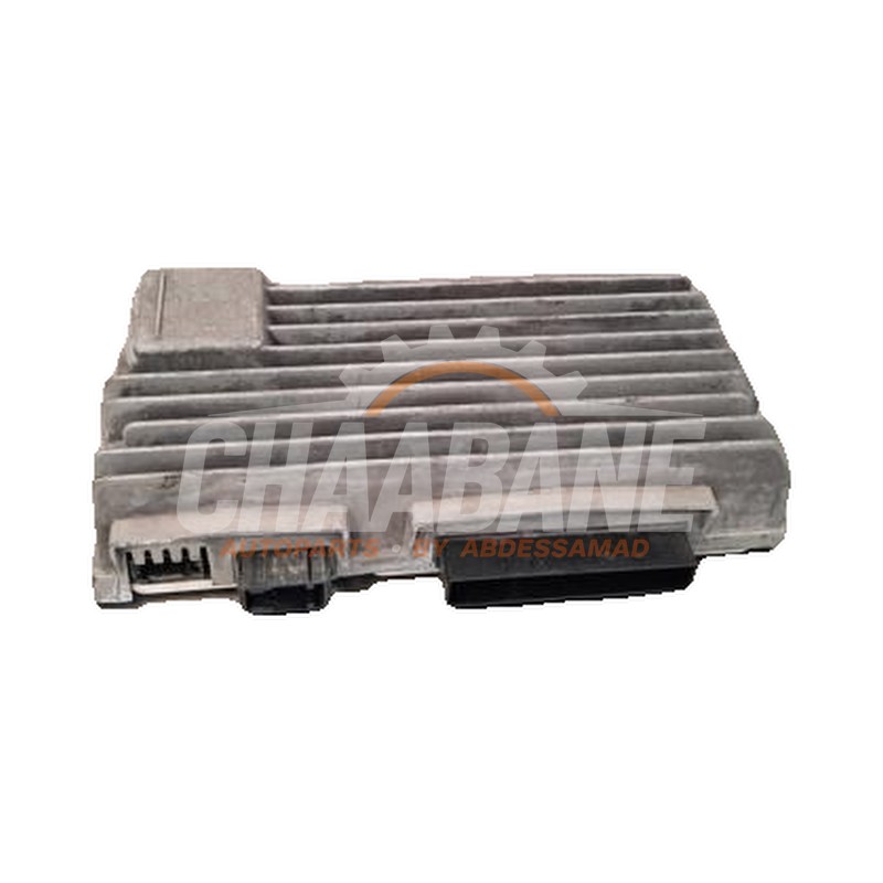 Amplificateur radio 8T1035223A Audi RS 4 Avant (B8) 4.2 V8 32V 2012 / 2015