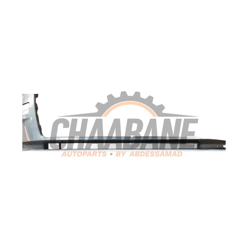 Pare-chocs grille 8V3807647B Audi A3 Sportback (8VA/8VF) 1.0 TFSI 12V 2012 / 2020