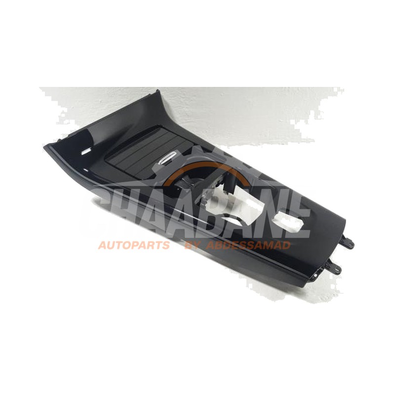 Compartiment de rangement A17768057019051 Mercedes B (W247) 2.0 B-200d