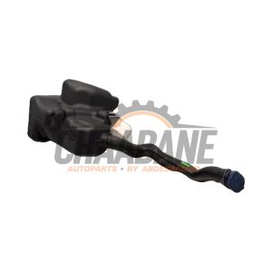Reservoir lave-glace avant A2468690220 Mercedes CLA Shooting Brake (117.9) 1.5 CLA-180 d 16V