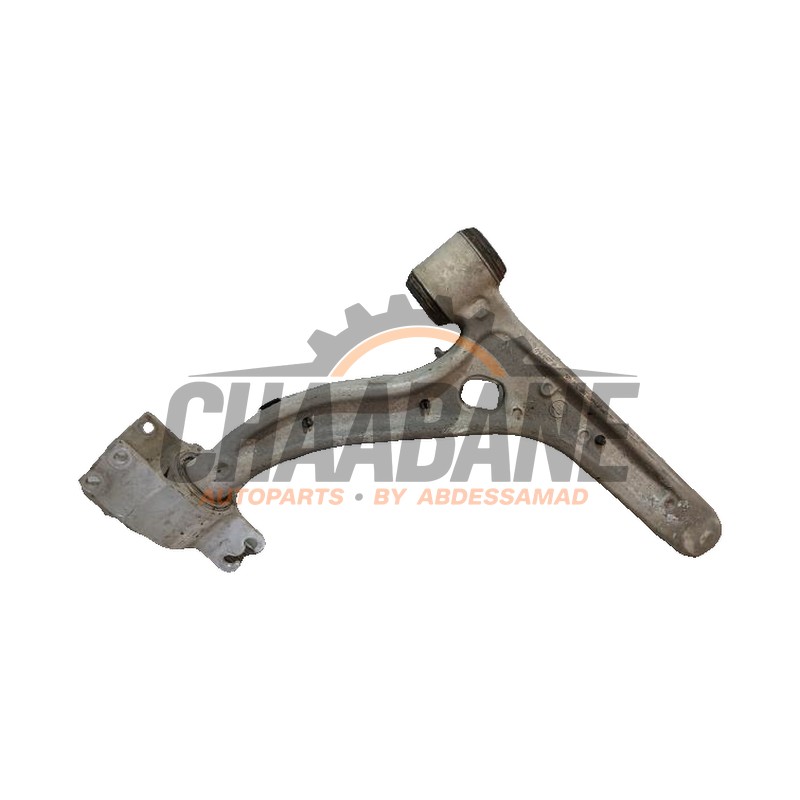 Bras de suspension avant gauche A1563300500 Mercedes GLA (156.9) 1.6 180 16V