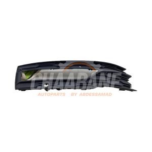 Pare-chocs grille 5E3807681A Skoda Octavia Combi (NXAC) 1.0 TSI e-TEC 12V 2019