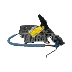Serrure avant gauche 18283810CZ BMW 2 serie Active Tourer (F45) 218i 1.5 TwinPower Turbo 12V 2013 / 2021