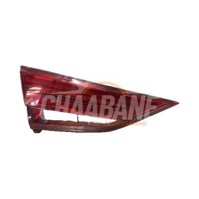 Feu arriere secondaire gauche 8V5945093D Audi A3 Limousine (8VS/8VM) 2.0 TDI 16V 2013 / 2020