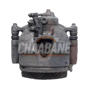 Etrier de frein avant droit A2474214000 Mercedes CLA (118.3) 1.3 CLA-180 Turbo 16V