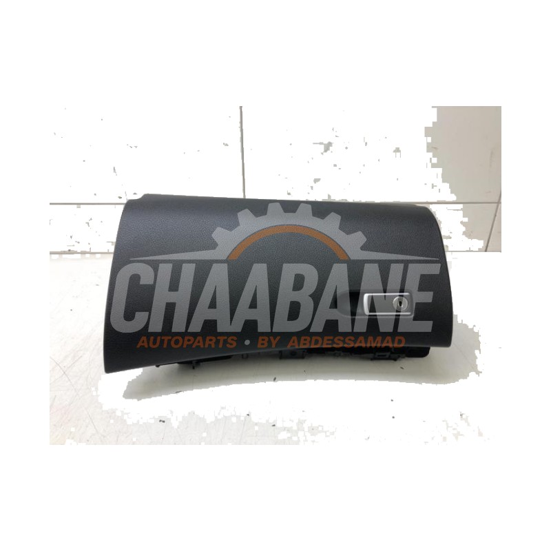 Boite a gants 2136800591 Mercedes E (W213) E-200d 1.6 Turbo 16V