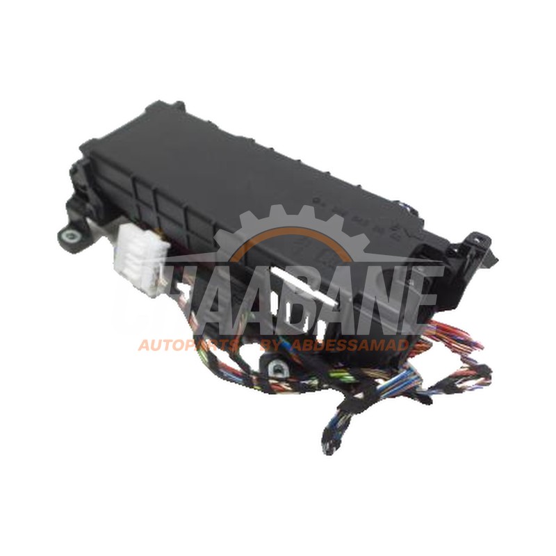 Boite a fusibles A2465400240 Mercedes CLA