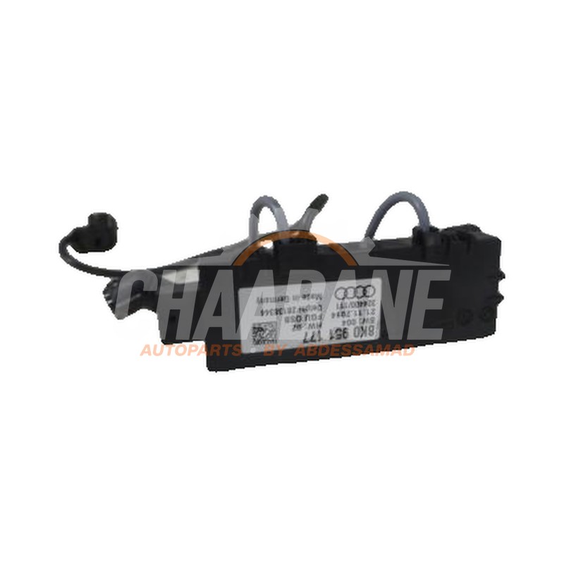 Eclairage de plafonnier 8T0947135BK Audi SQ5 2012 / 2017