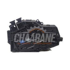 Boite a fusibles A1775404007 Mercedes GLA (H247) 1.3 180 Turbo 16V