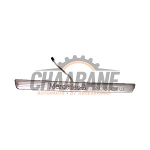 Eclairage dembarquement A1186804800 Mercedes CLA (118.3) 1.3 CLA-200 Turbo 16V