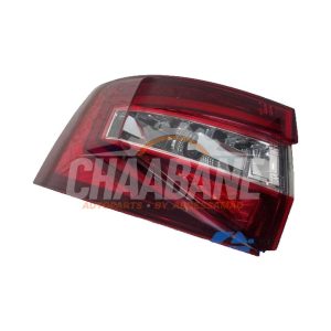 Feu arriere secondaire gauche 3V9945207 Skoda Superb Combi (3V5) 2.0 TDI 4x4 2015 / 2024
