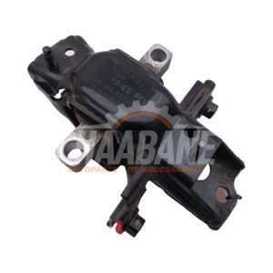 Support moteur 6Q0199555AR Skoda Fabia III Combi (NJ5) 1.2 TSI 16V Greentech 2014 / 2022