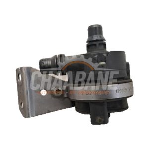 Pompe a eau supplementaire 64116834917 BMW M4 (F82) M4 3.0 24V Turbo Competition Package 2014 / 2020