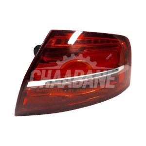 Feu arriere droit 4H0945096K Audi S8 (D4) 4.0 V8 TFSI 32V 2012 / 2018