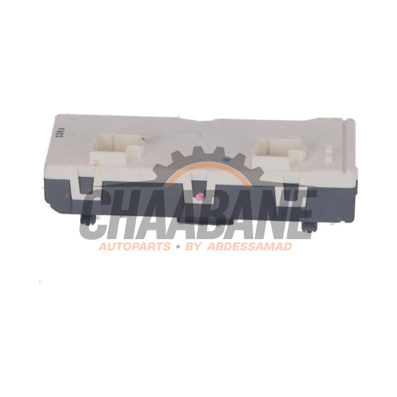Module passage hayon A2469003615 Mercedes CLA