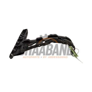Support pare-chocs arriere gauche A2058802002 Mercedes C Estate (S205) C-300de 2.0 Turbo 16V