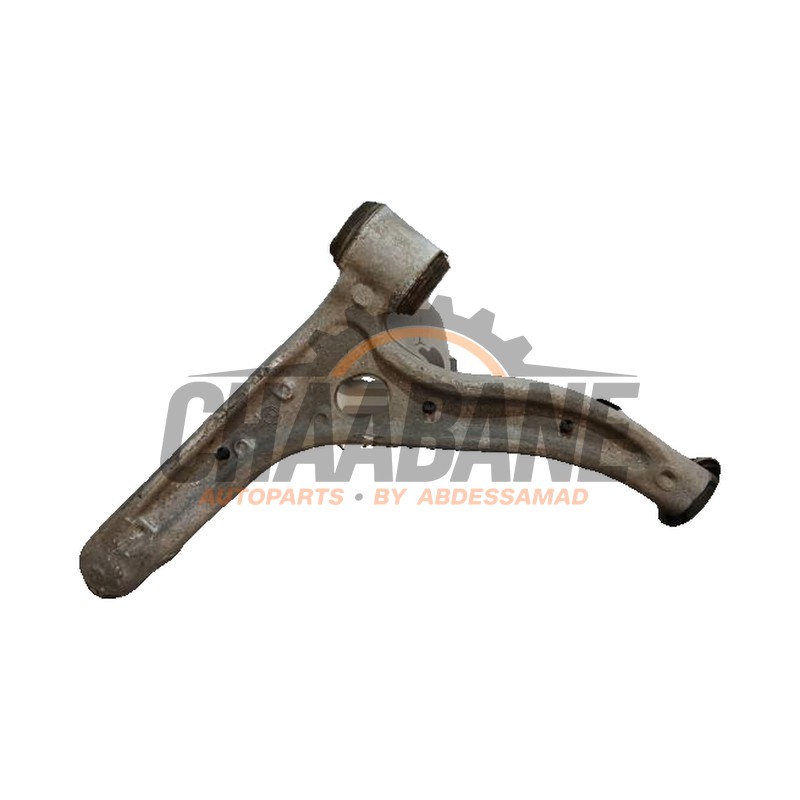 Bras de suspension avant droit A2463330400 Mercedes CLA (117.3) 2.2 CLA-220 CDI, 220 d 16V