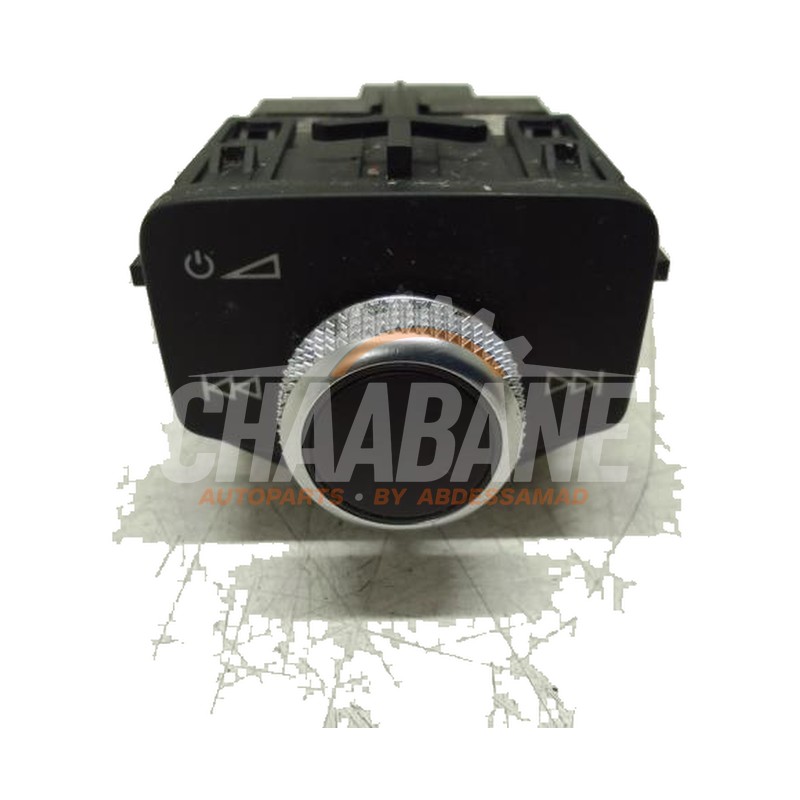 Panneau commande radio 82B919600A Audi A1 Sportback (GBA) 1.0 25 TFSI 12V 2018