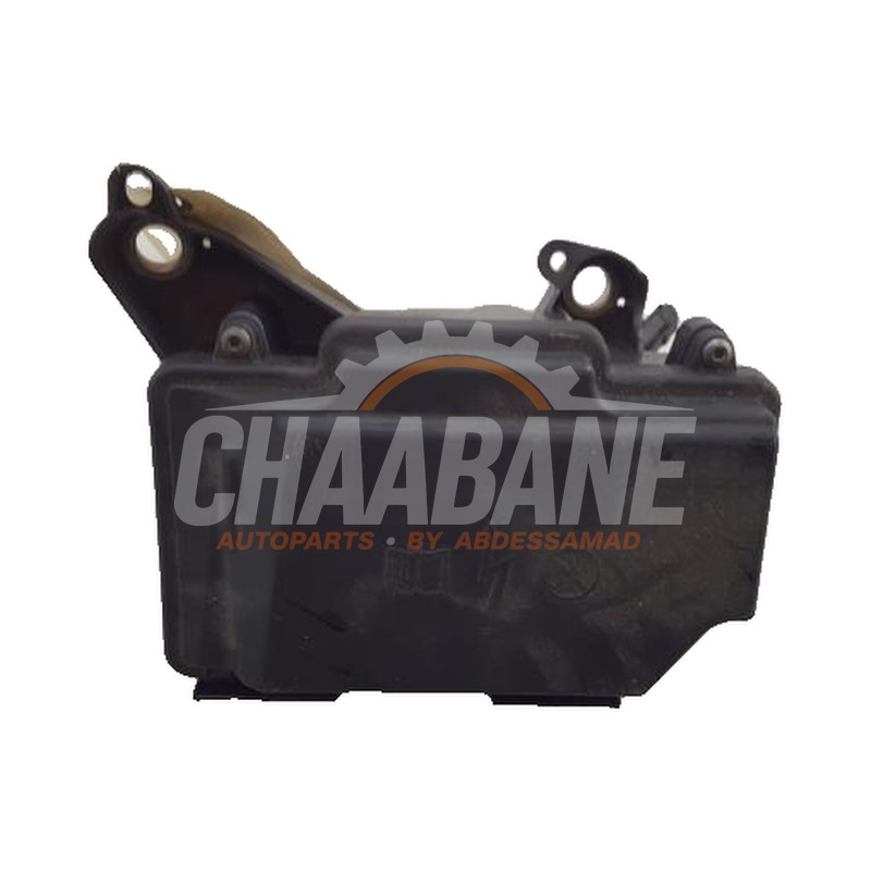 Porte fusible A2135400024 Mercedes E (C238) E-220d 2.0 Turbo 16V