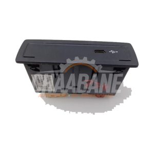Connexion USB A2478203902 Mercedes A (177.0) 1.3 A-180 Turbo 16V