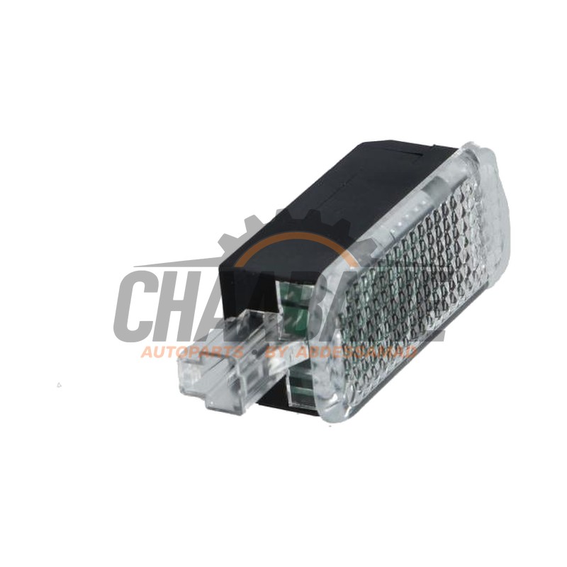 Eclairage interieur arriere 4E0947415 Cupra Formentor 2.5 VZ5 16V 4Drive 2020