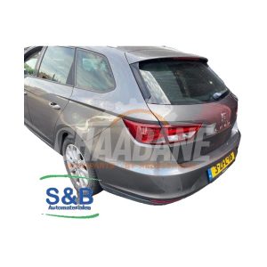 Vitre feu arriere gauche 5F9945307B Seat Leon ST (5FF) 1.6 TDI Ecomotive 16V 2012 / 2020
