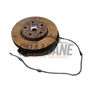 Fusee avant gauche A2463320100 Mercedes GLA (156.9) 1.6 180 16V