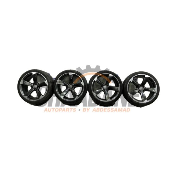 Jeu de jantes sport + pneus 8T0601025CP Audi RS 5 (8F7) 4.2 V8 32V 2013 / 2015