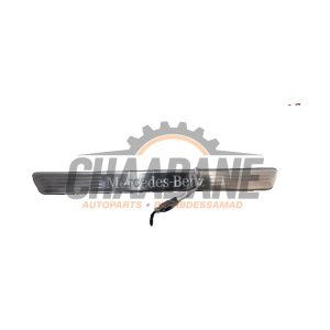Eclairage dembarquement A2466805400 Mercedes GLA (156.9) 1.6 180 16V