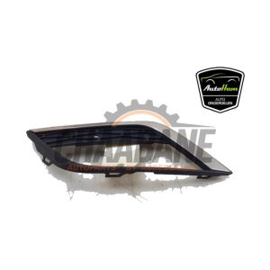 Pare-chocs grille 5F0853665A Seat Leon (5FB) 1.6 TDI Ecomotive 16V 2012 / 2020