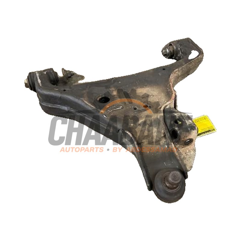 Bras de suspension avant gauche A4703300700 Mercedes X (470) 250d 16V 4-Matic