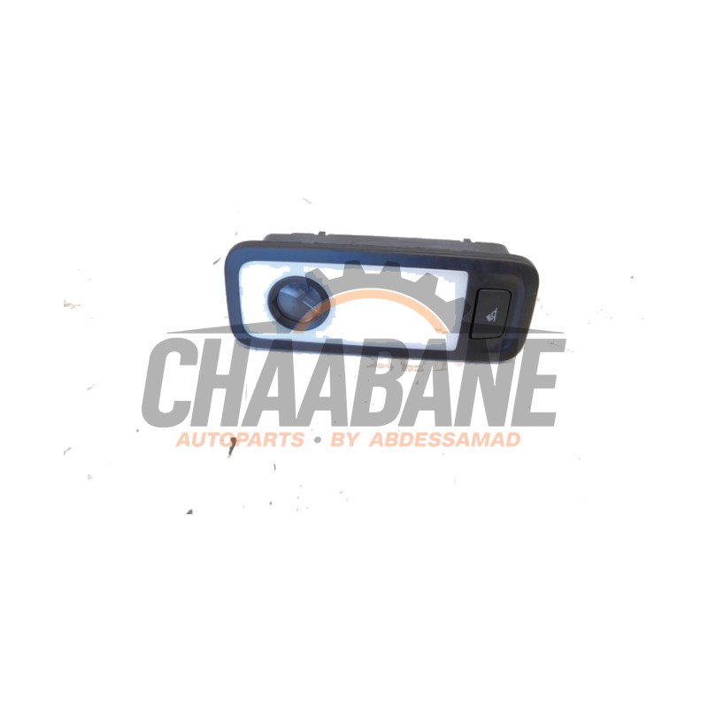 Eclairage interieur arriere 8R0947292 Audi SQ5 (8RB) 3.0 TDI V6 24V 2012 / 2017
