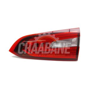 Feu arriere secondaire droit YAP2300719 Mercedes B (W247) 2.0 B-200d