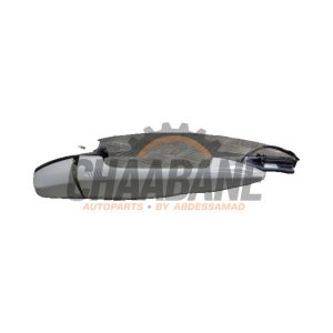 Poignee de porte avant droite 7422106 BMW 2 serie Active Tourer (F45) 220d 2.0 TwinPower Turbo 16V 2013 / 2021