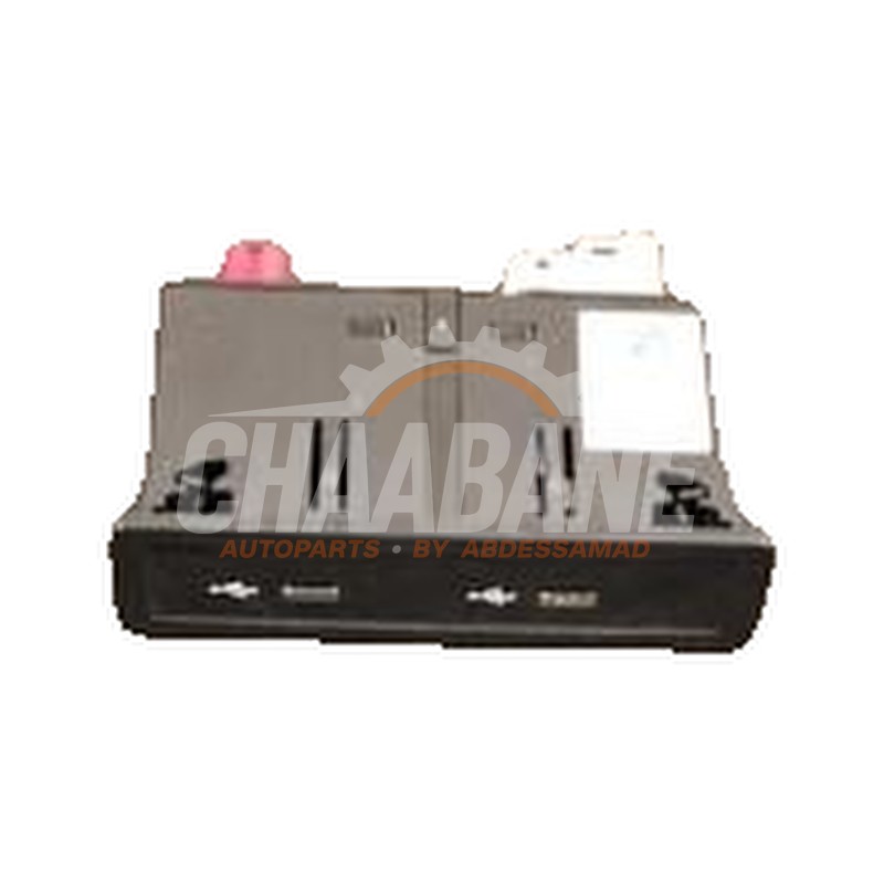 Prise USB A2478204002 Mercedes CLA (118.3) 1.3 CLA-250 e Turbo 16V