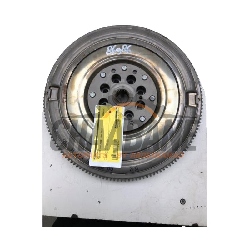 Volant moteur 2740300000 Mercedes C Estate (S205) C-350 e 2.0 16V
