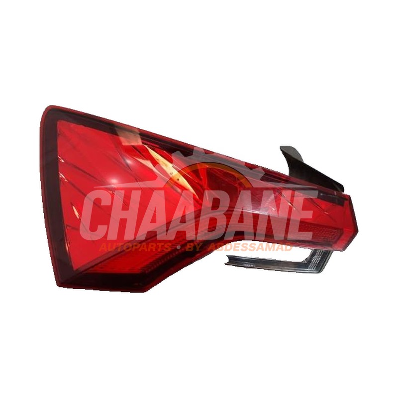 Feu arriere secondaire gauche 657945095 Skoda Scala 1.0 TSI 110 2019