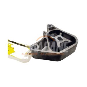 Support moteur A2462400809 Mercedes GLA (156.9) 1.6 180 16V